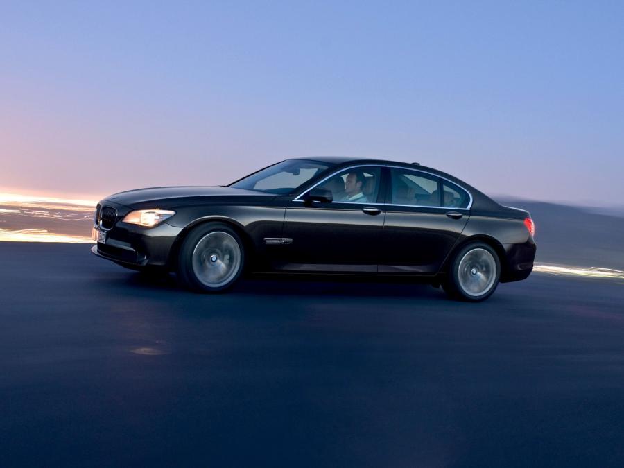  BMW 730d 2008 года  (фото 16 из 16)